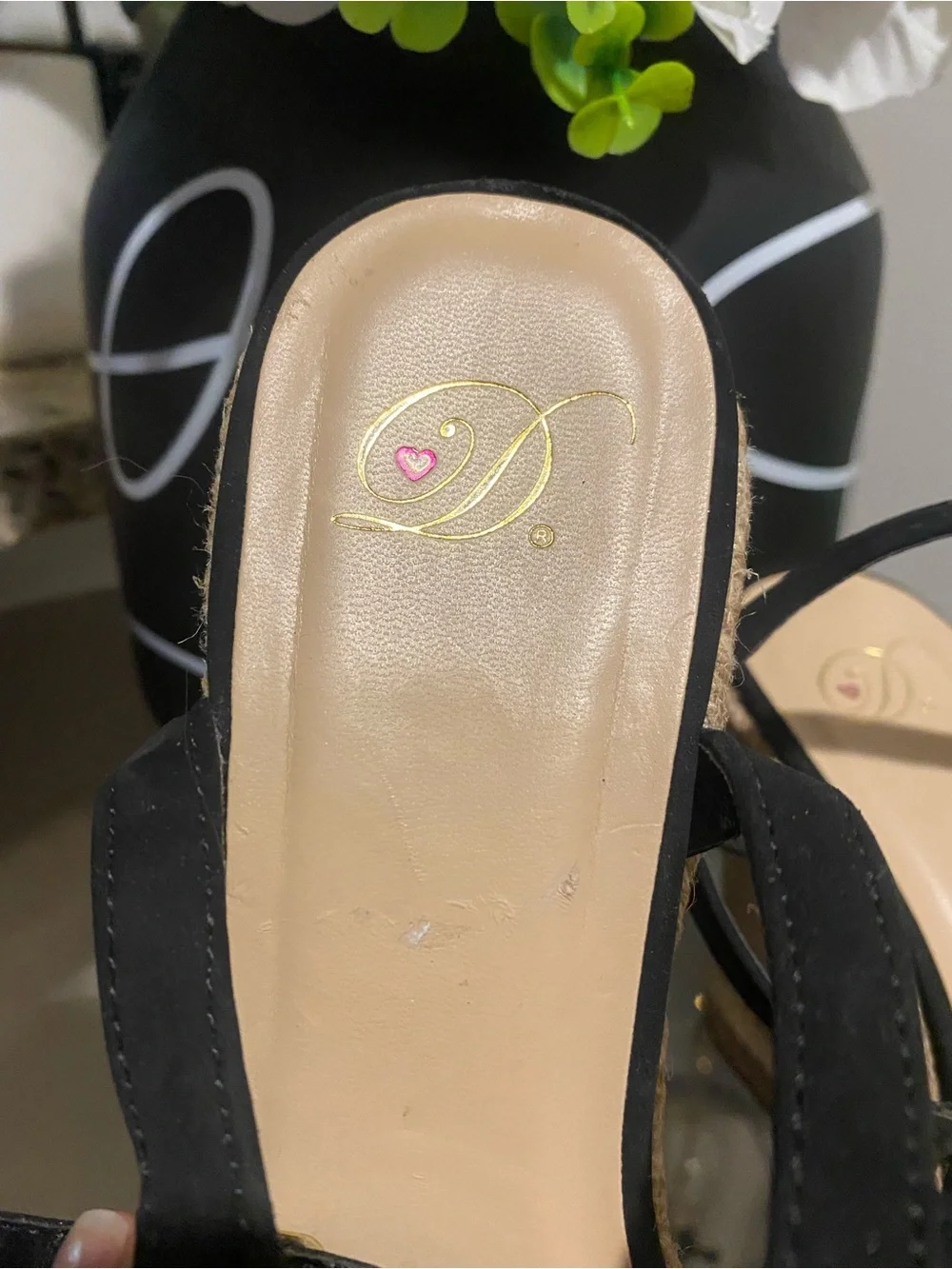 Cute!! Women’s Black Strappy Espadrille Wedge Sandals with Ankle Strap - Sz 8